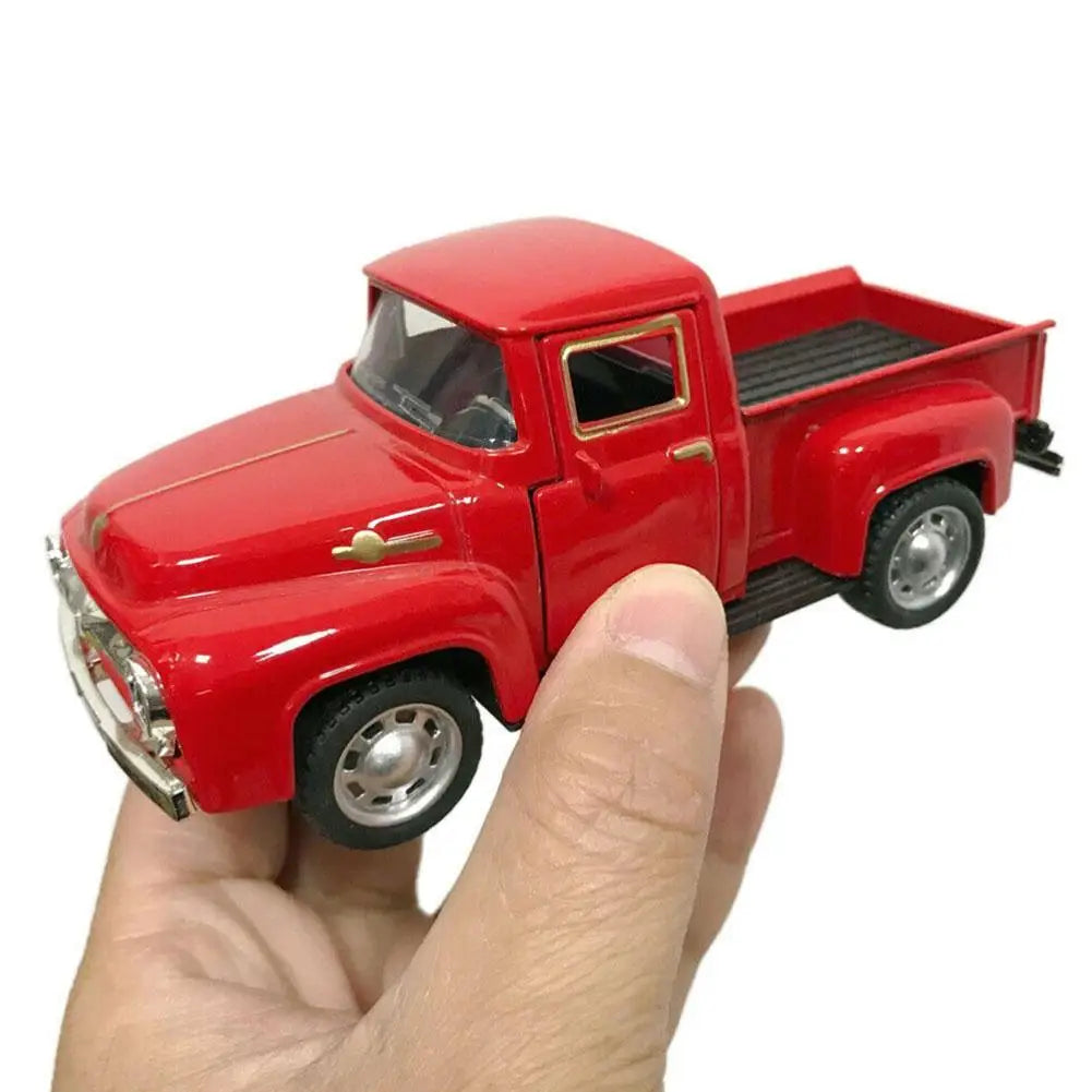 1/32 Red Metal Truck Model Vintage Alloy Mini Pull-Back Diecast Car Collection Decor Boys Children's New Year Christmas Toy Gift